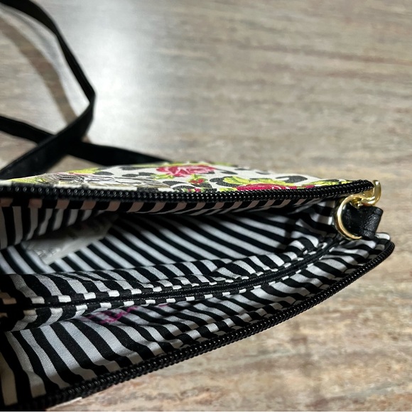 NWT Luv by Betsey Johnson Leo Red LB Double crossbody bag w/ Heart ♥️ keychain - Picture 10 of 16